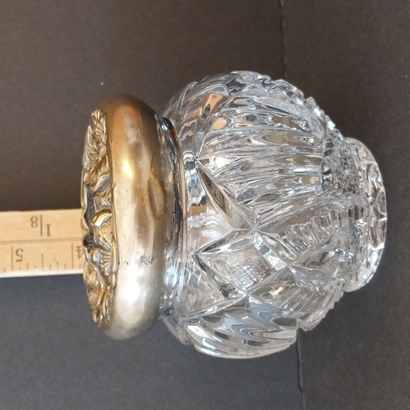 VICTORIAN BOUDOIR Vanity Jar / Hair Receiver & Silver Plate Repousse FLORAL LID - Picture 7 of 7